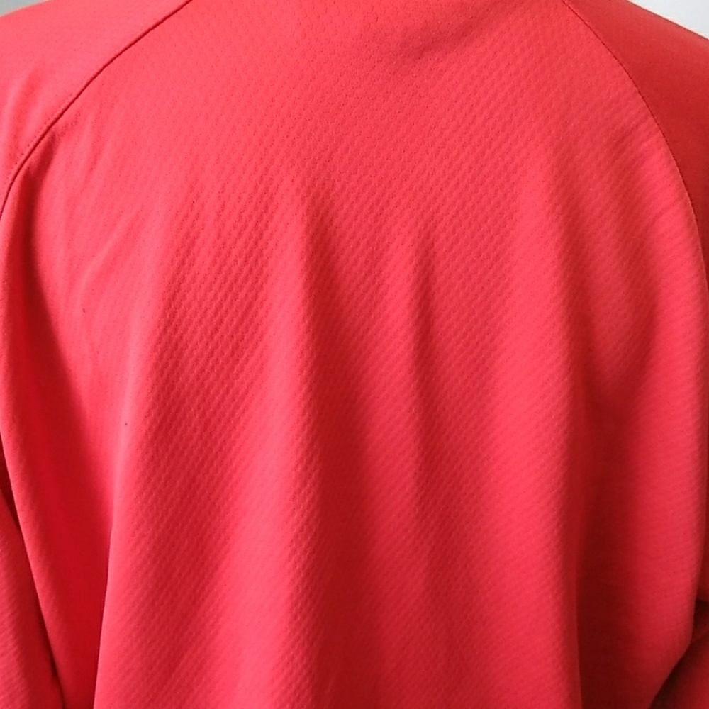 Under Armour Red long sleeves pull over - Picture 4 of 9